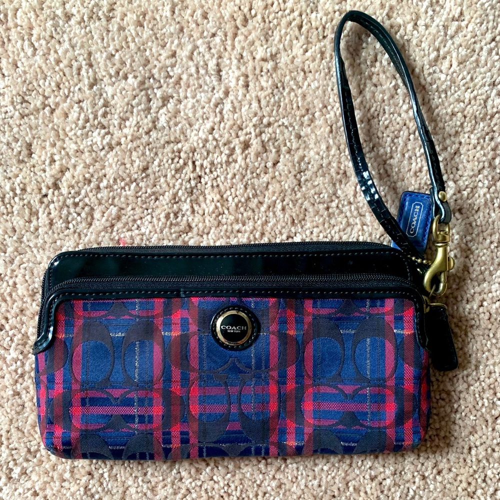 Roomy Coach Wristlet/Wallet